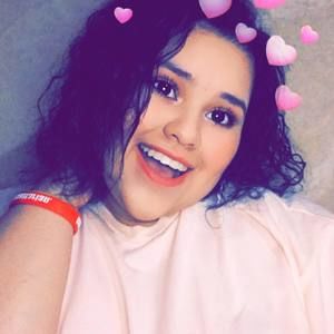 Meet your Posher, Abigail